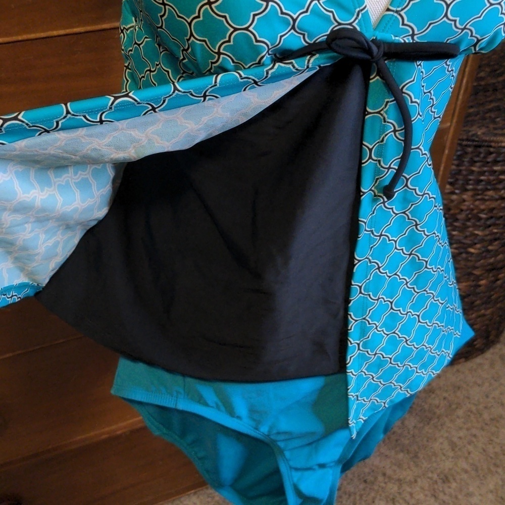 BEACH DIVA ECHO BEACH ITALIAN TILE TURQUOISE 2 piece TANKINI - Picture 4 of 16